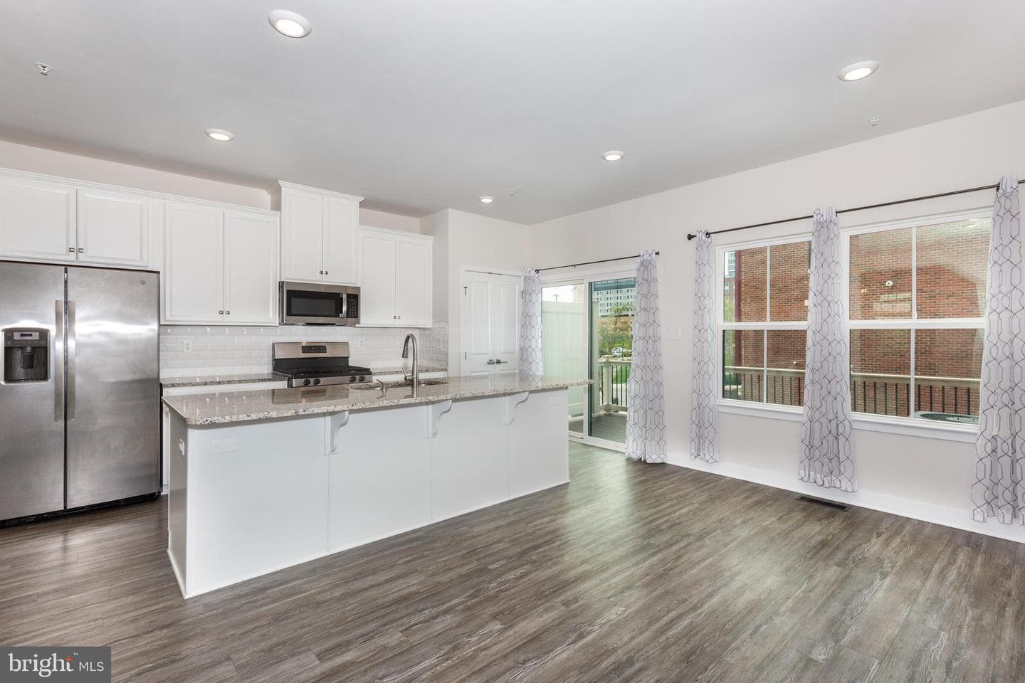 1809 E Chase Street photo 23