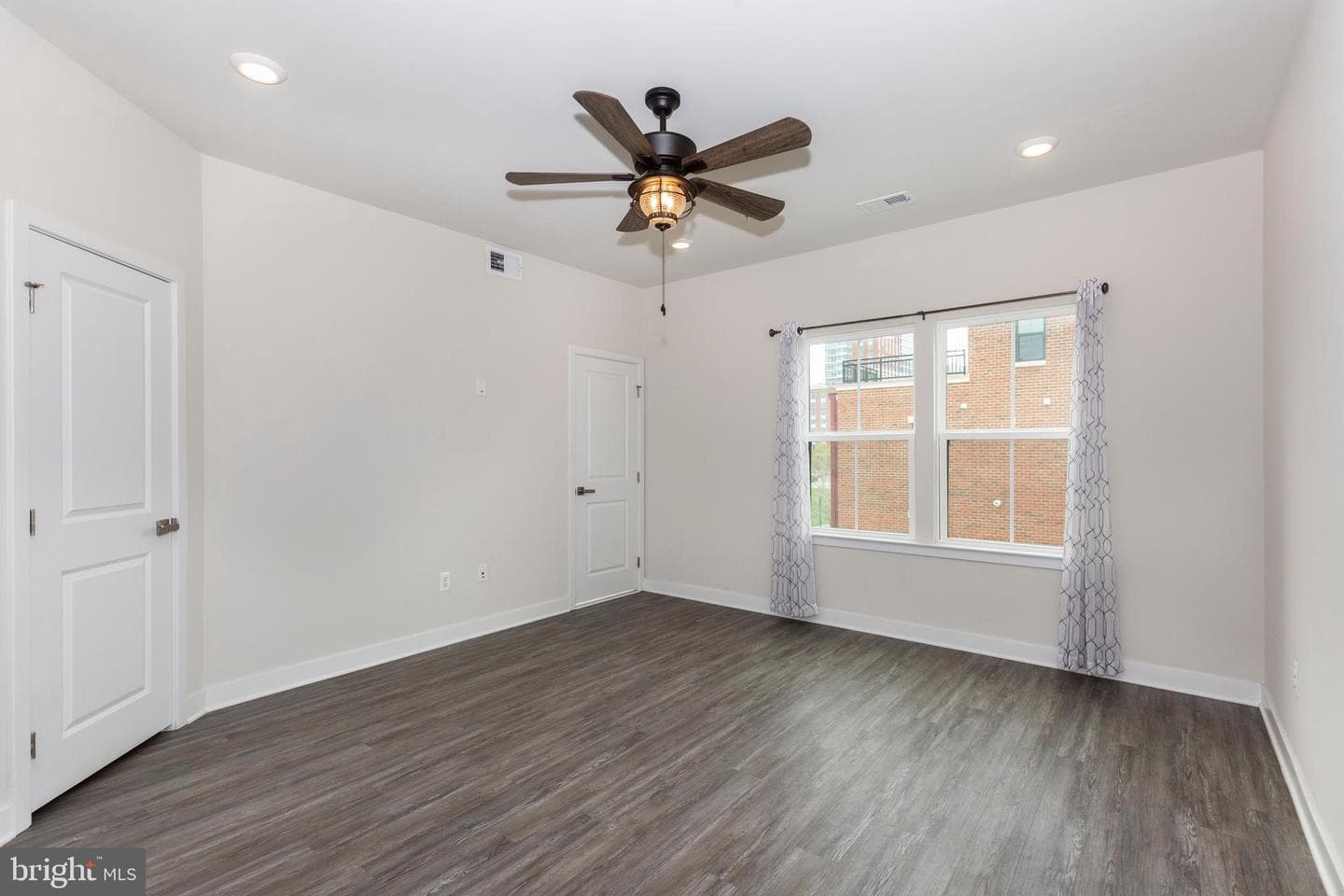 1809 E Chase Street photo 53