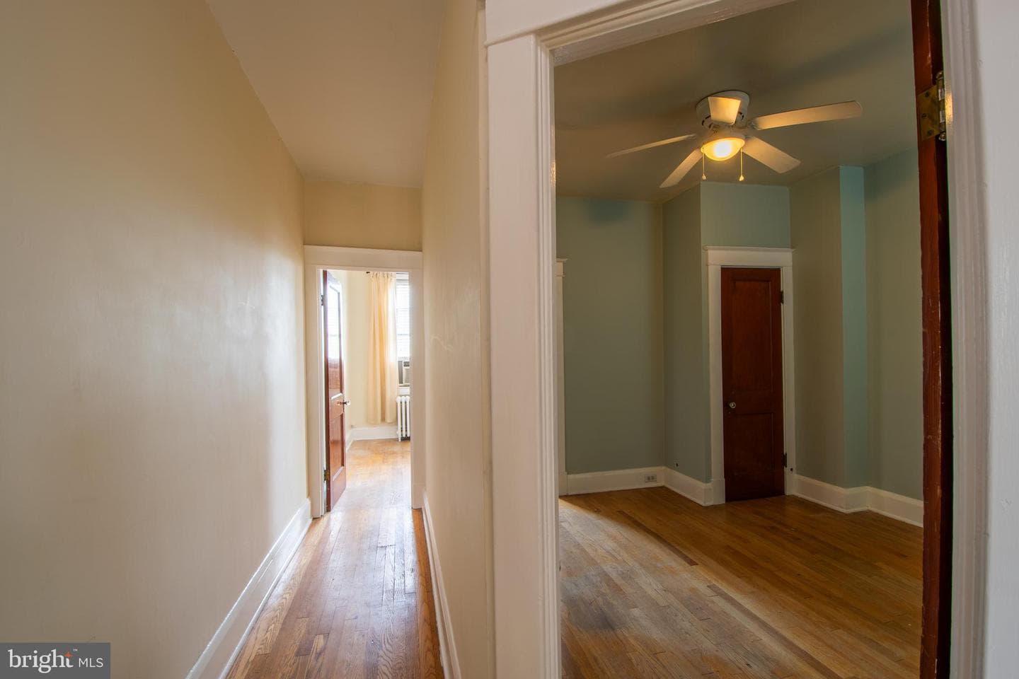 1323 W 41st Street photo 18