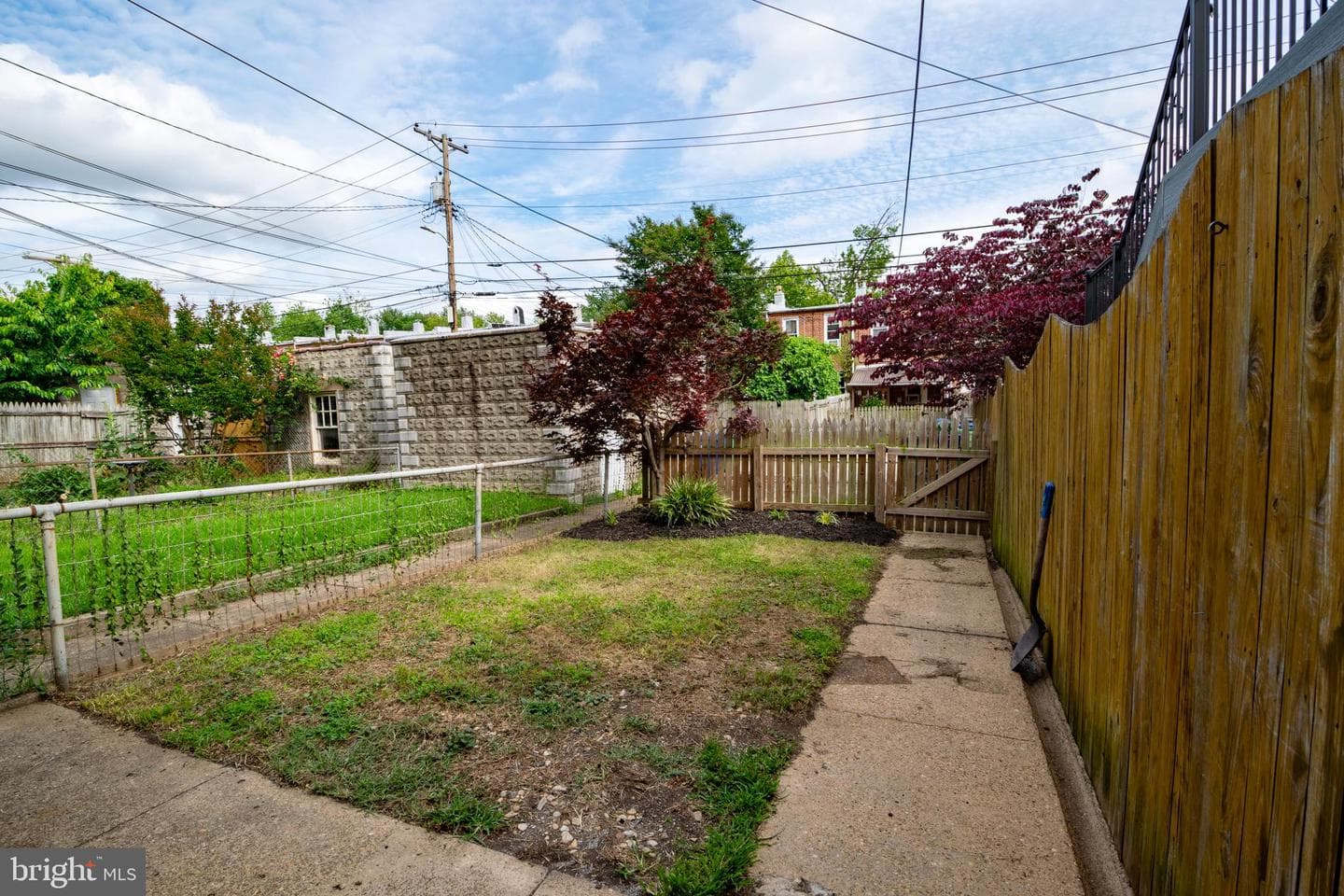1323 W 41st Street photo 21