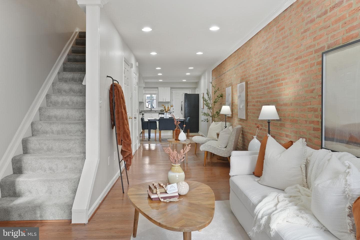 1837 Hanover Street S photo 3