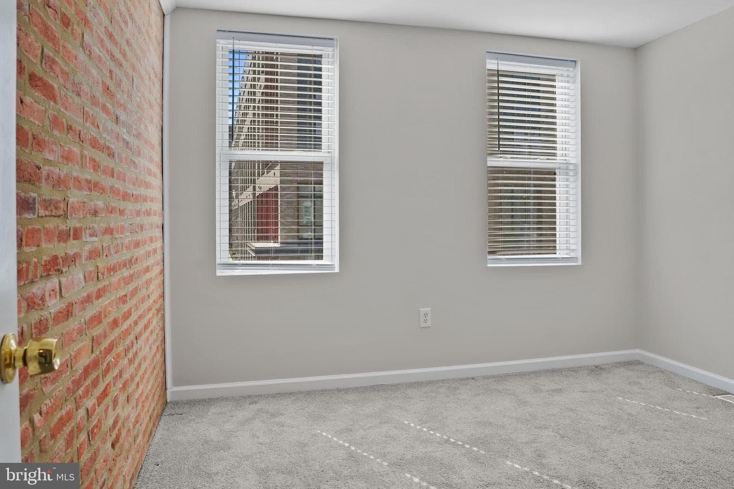 1837 Hanover Street S photo 31