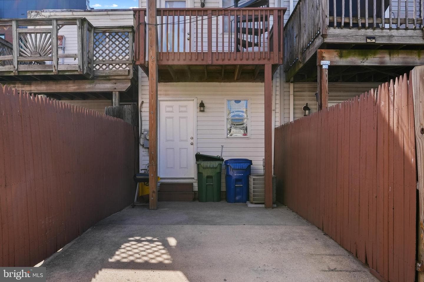 1837 Hanover Street S photo 33