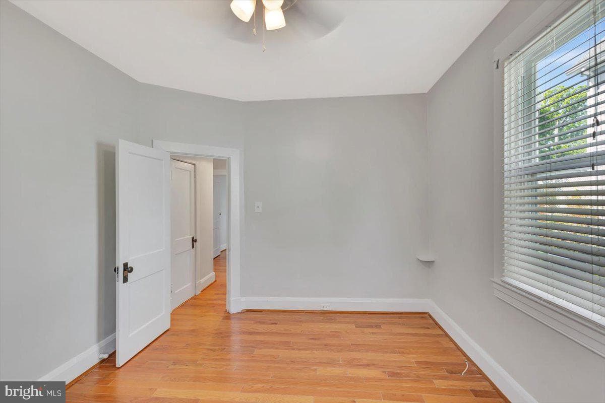 3404 Chesley Avenue photo 14