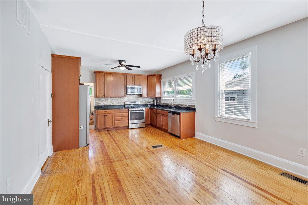 3404 Chesley Avenue photo 4