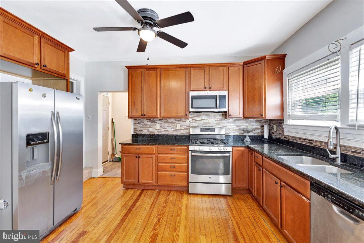 3404 Chesley Avenue photo 5