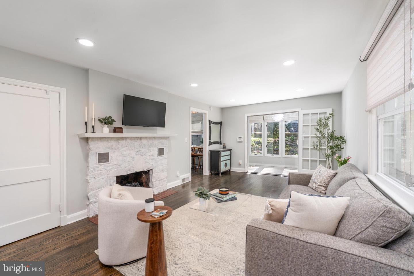 1609 W Rogers Avenue W photo 13