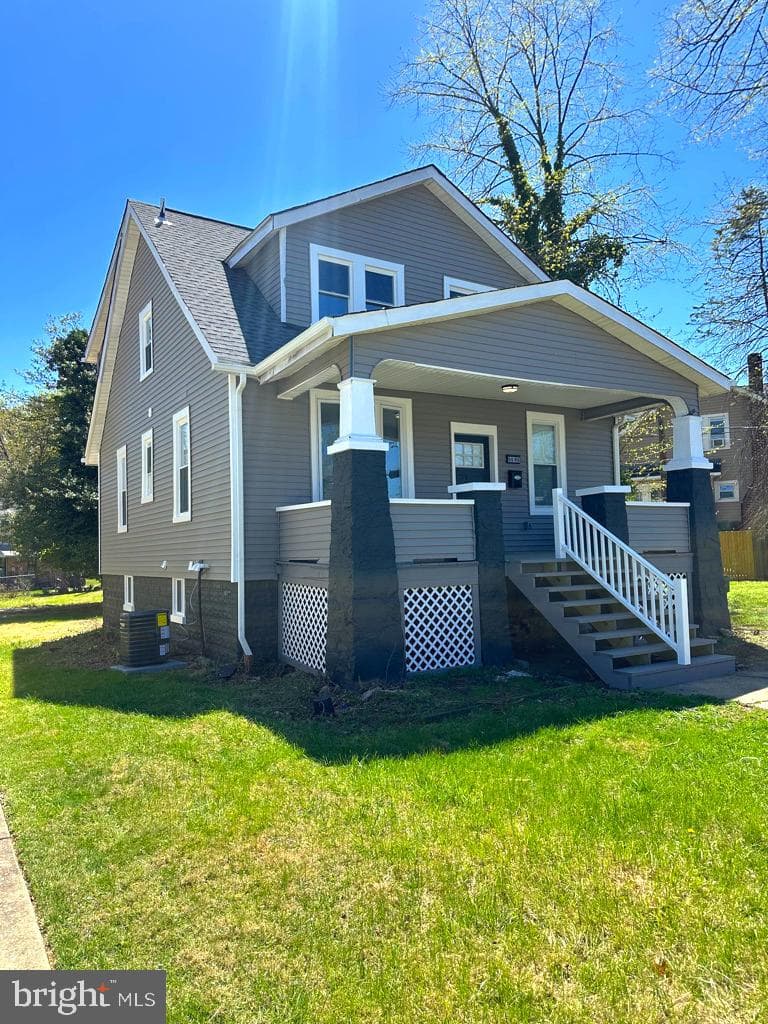 5505 Norwood Avenue photo 3