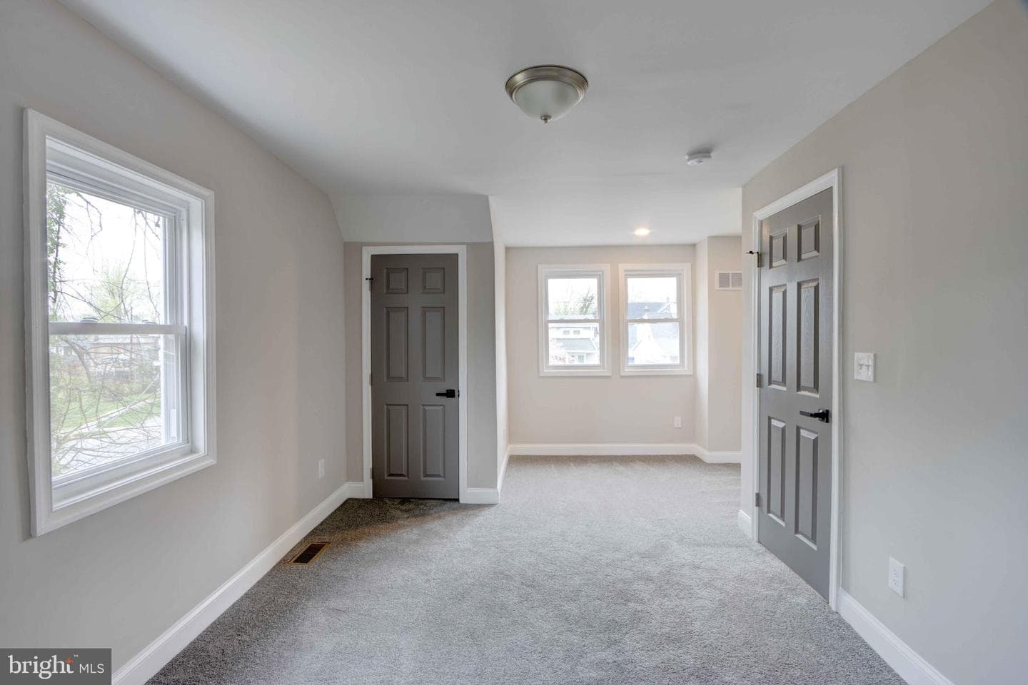 5505 Norwood Avenue photo 31