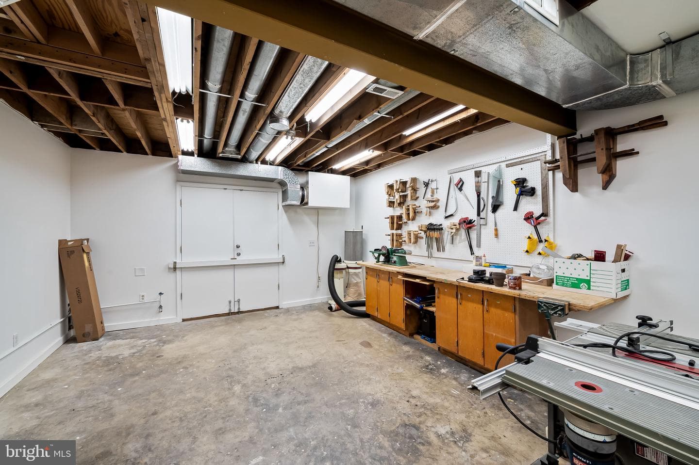 1637 E Baltimore Street photo 11