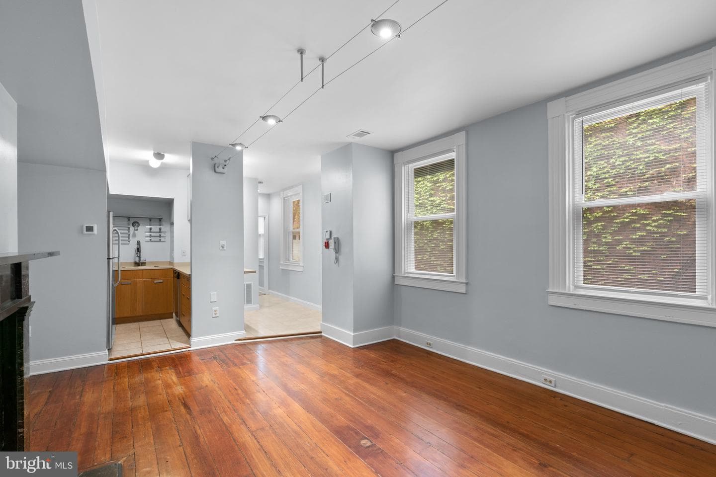216 W Monument Street #1-R photo 9