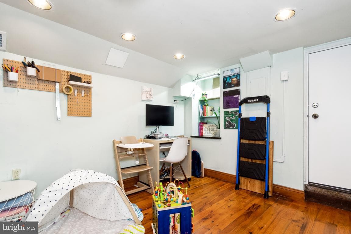 1201 Dellwood Avenue photo 19
