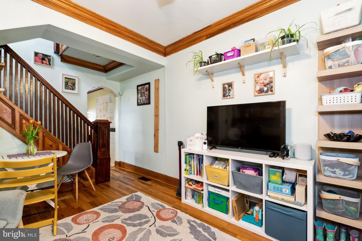 1201 Dellwood Avenue photo 4