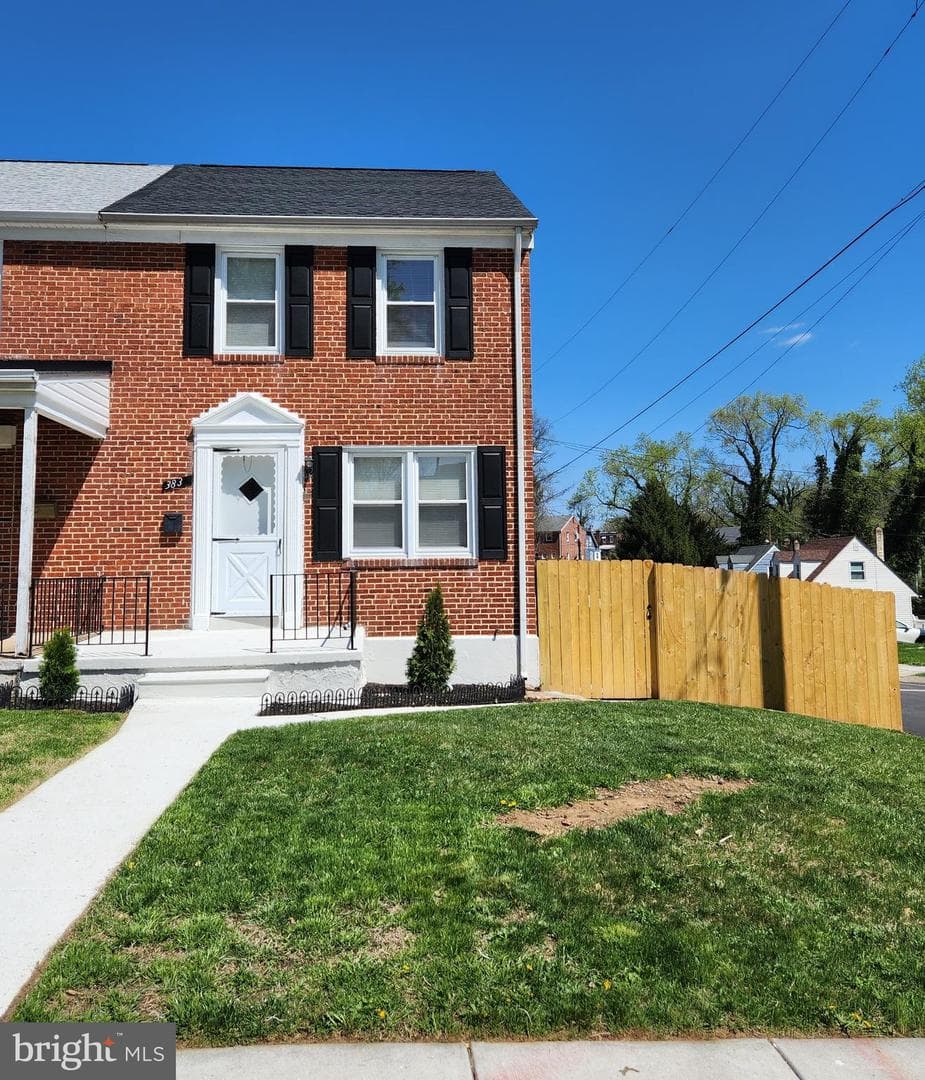 3834 Evergreen Avenue photo 1