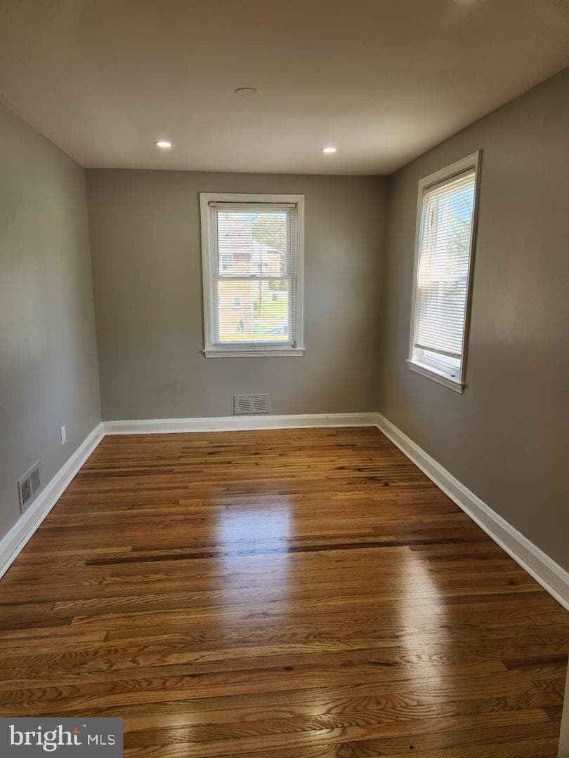 3834 Evergreen Avenue photo 4