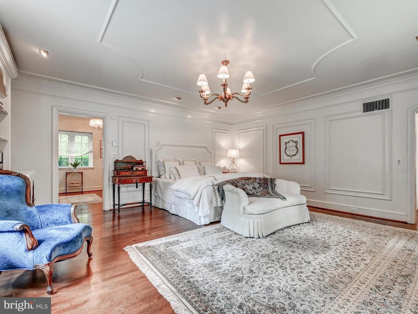 102 Cotswold Road photo 39