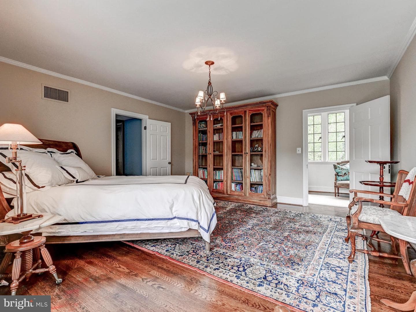 102 Cotswold Road photo 59