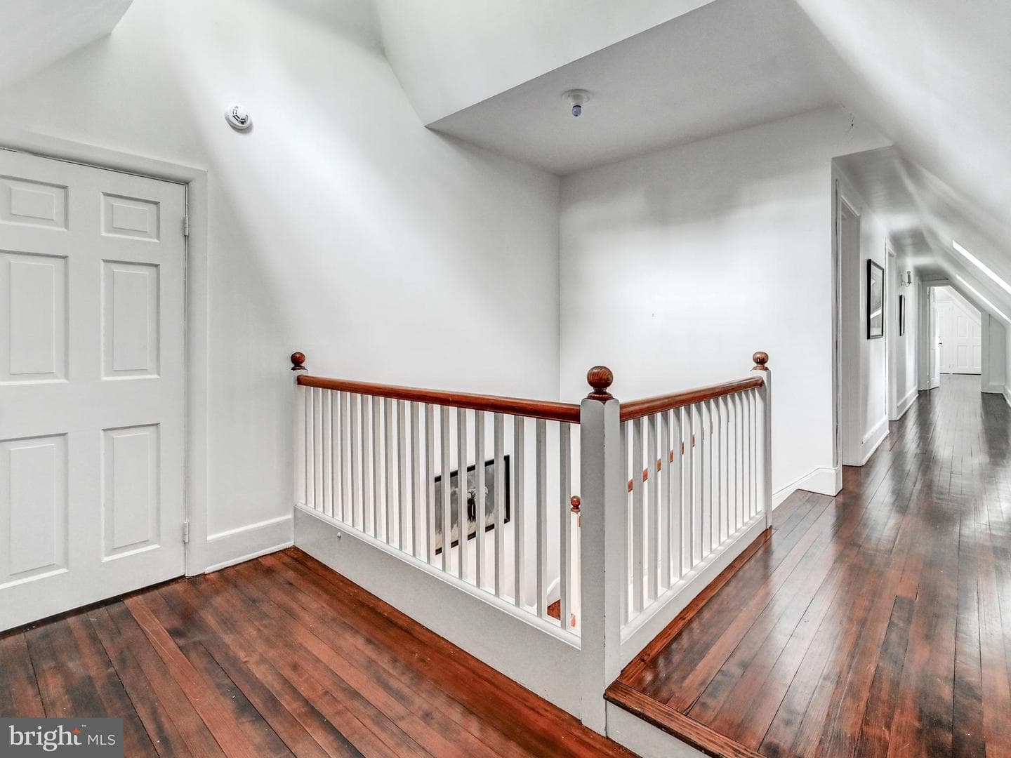 102 Cotswold Road photo 61