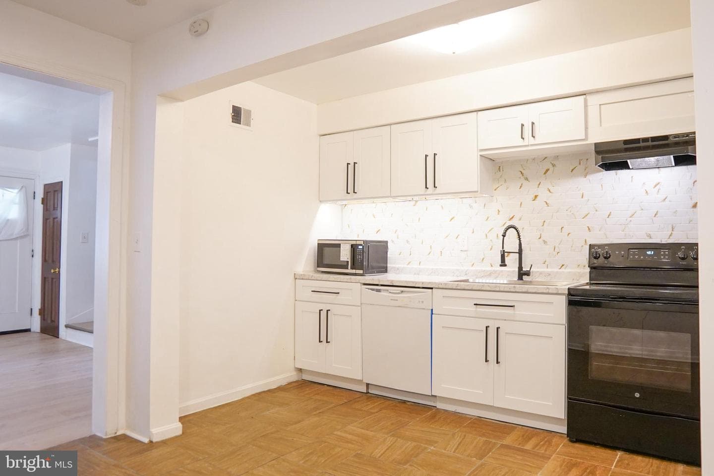 3825 10th Street photo 10