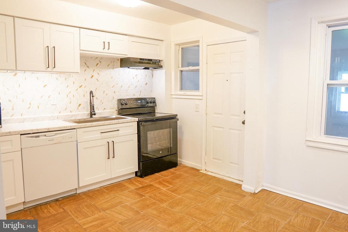 3825 10th Street photo 11