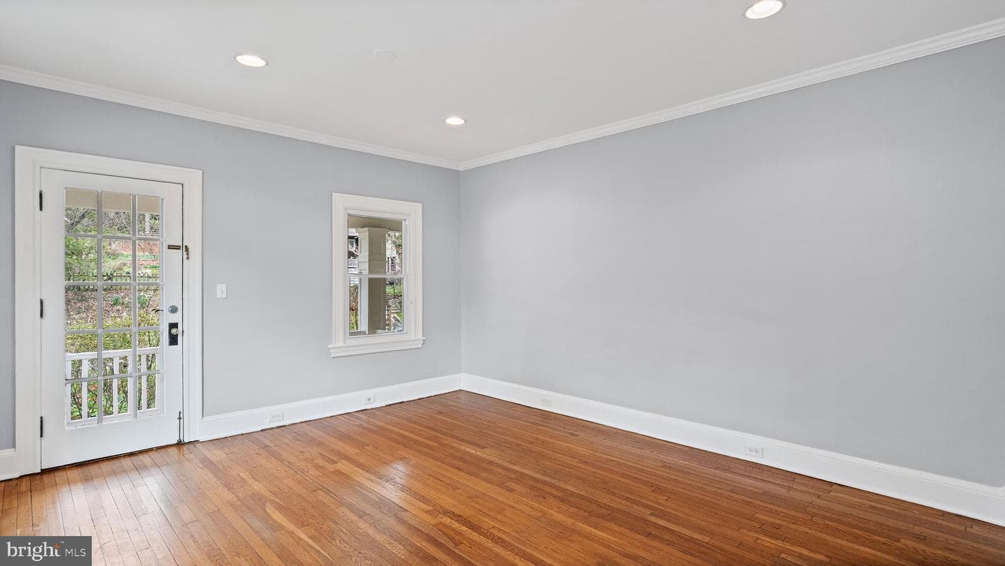637 Deepdene Road photo 5