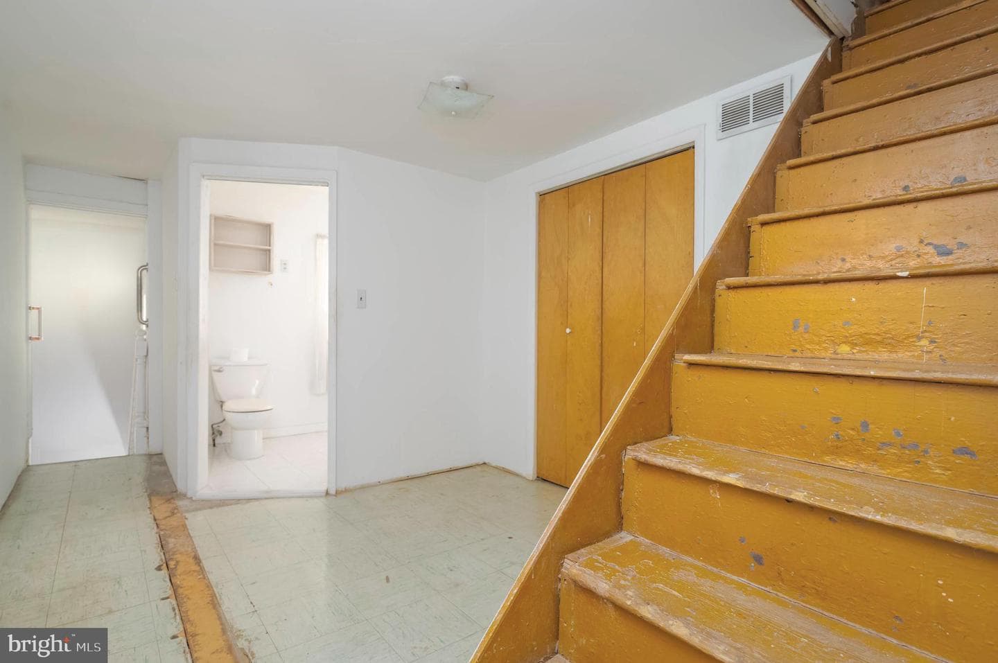 510 S Patterson Park Avenue photo 15