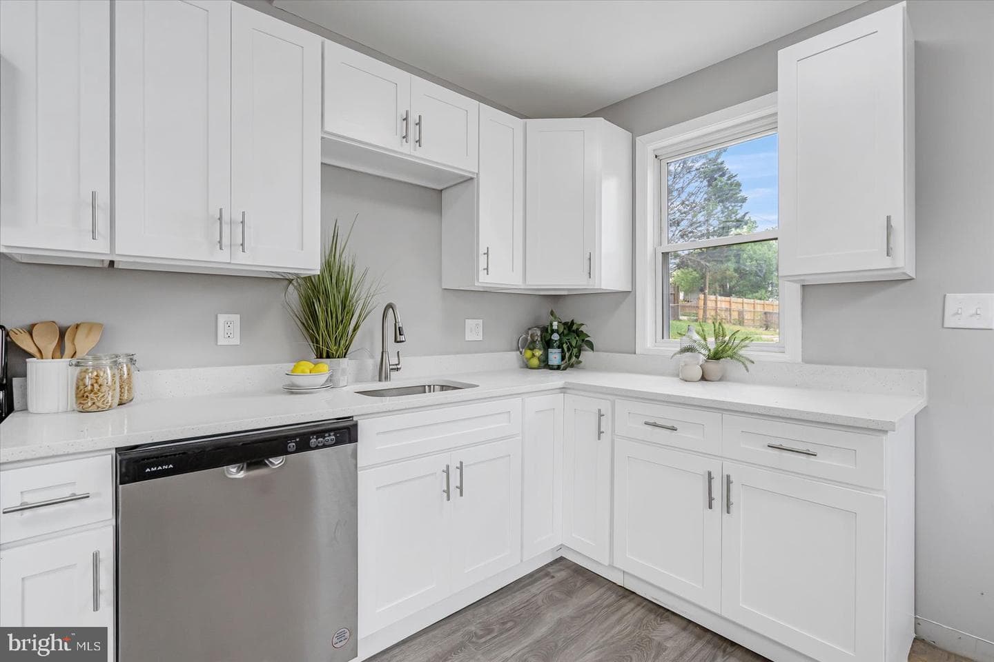 4104 Fleetwood Avenue photo 14