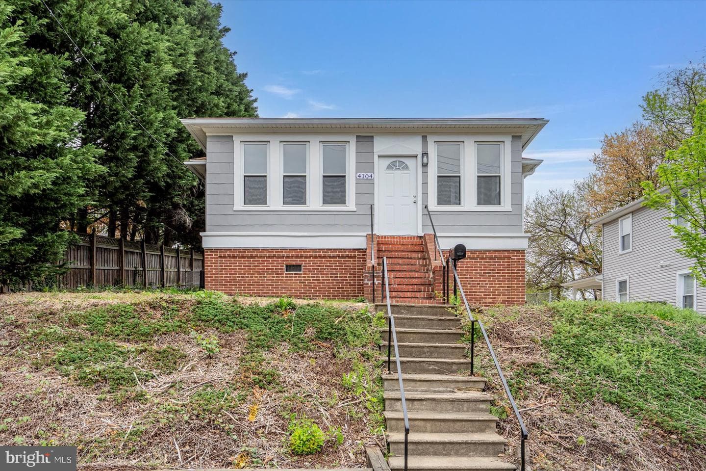 4104 Fleetwood Avenue photo 2