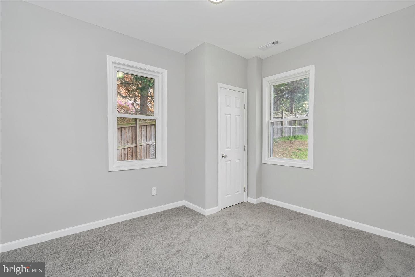4104 Fleetwood Avenue photo 20