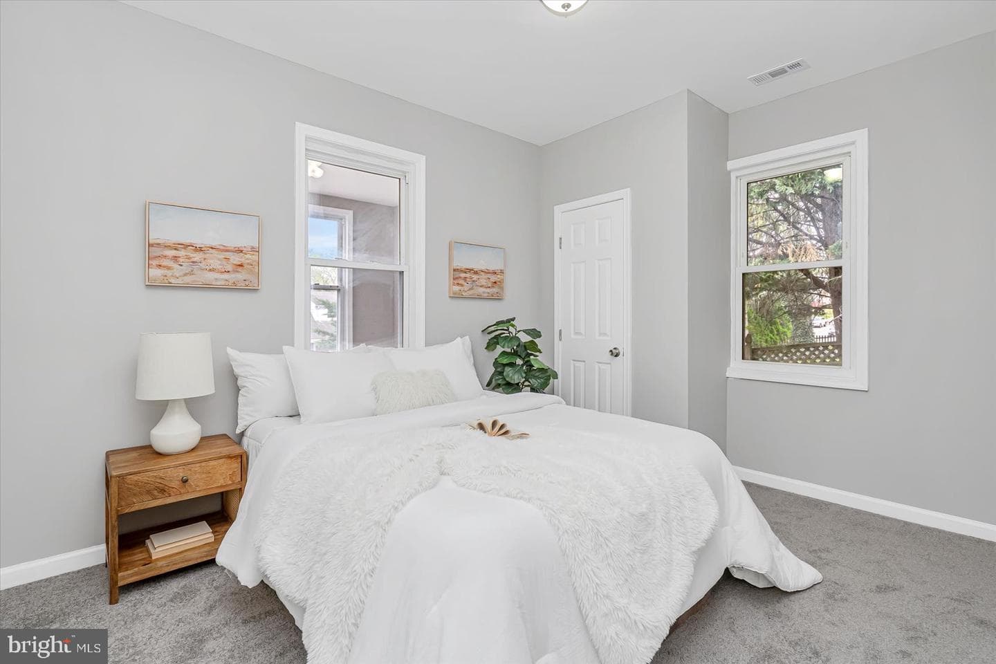 4104 Fleetwood Avenue photo 24