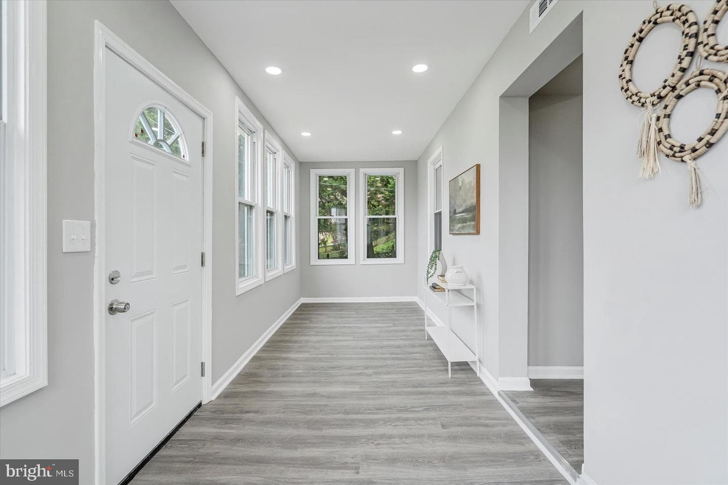 4104 Fleetwood Avenue photo 3