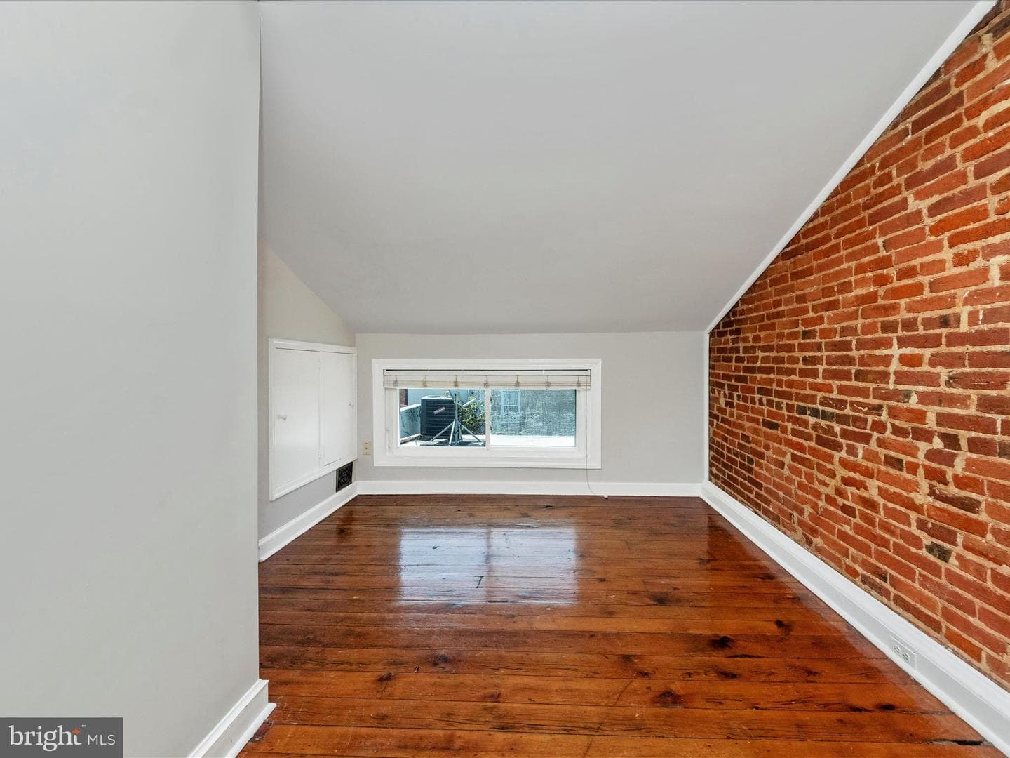 23 E Wheeling Street photo 17