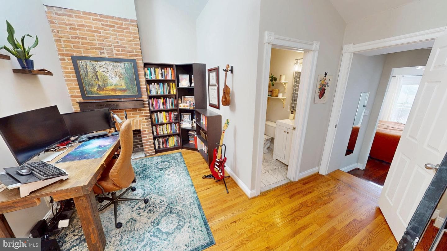 2107 Essex Street photo 14
