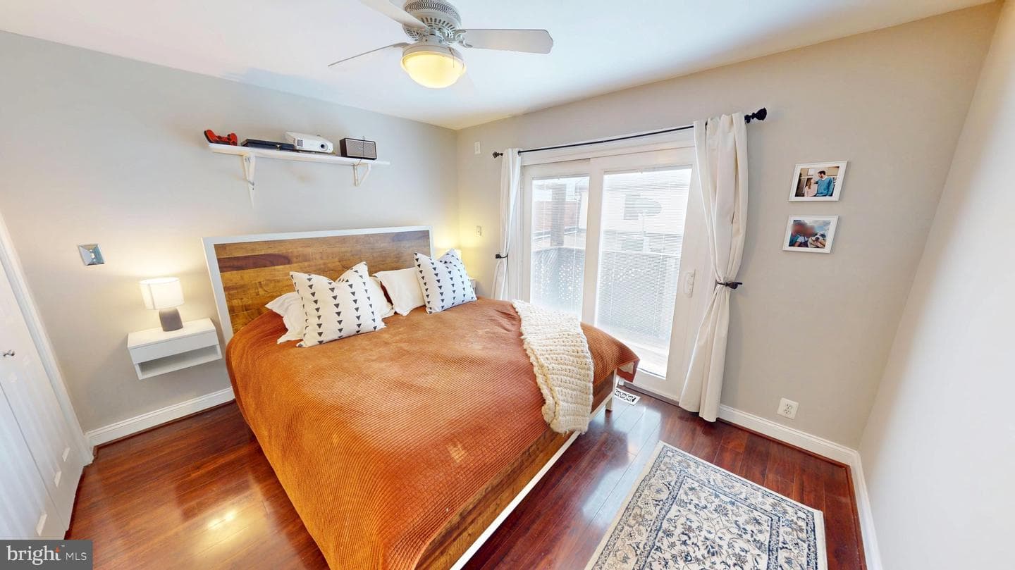 2107 Essex Street photo 16