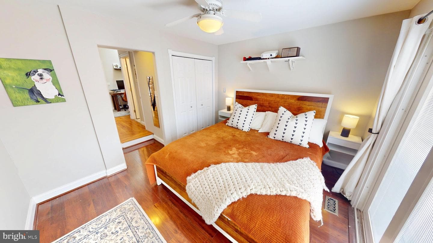 2107 Essex Street photo 17