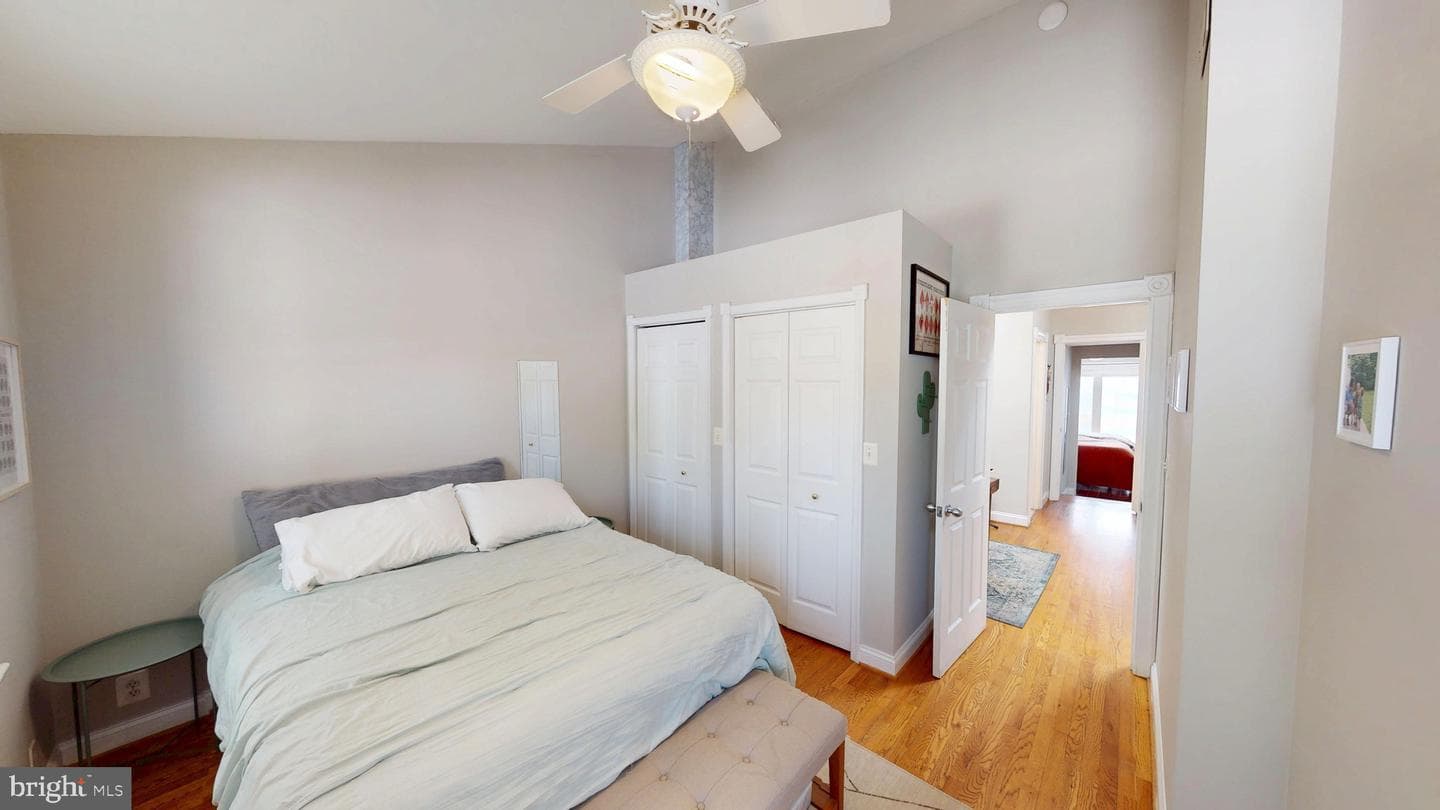 2107 Essex Street photo 20