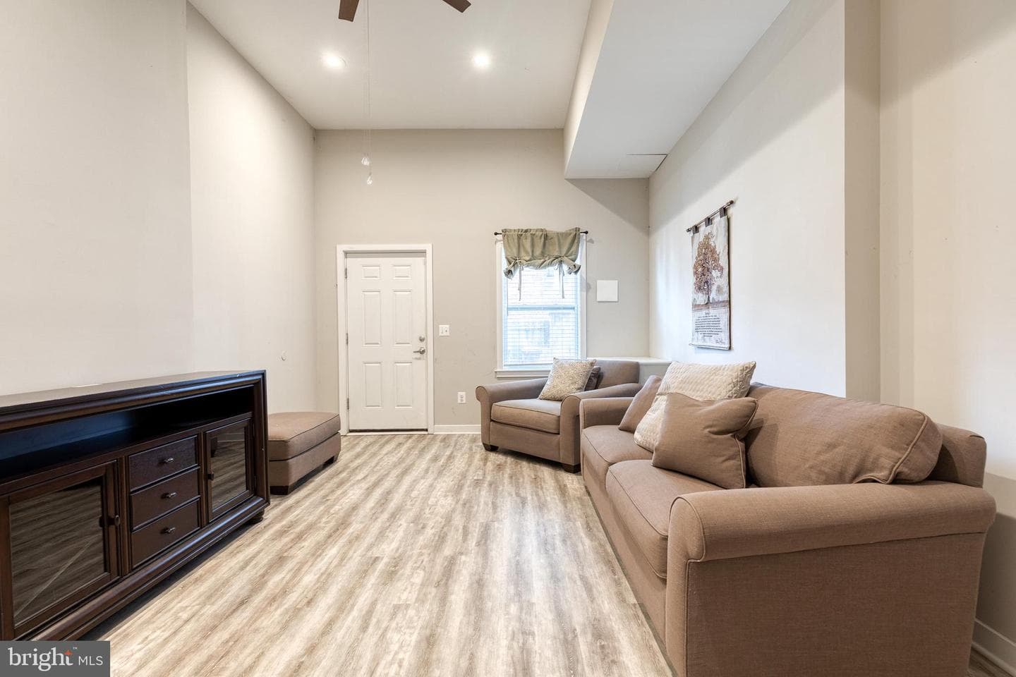817 N Chester Street photo 24