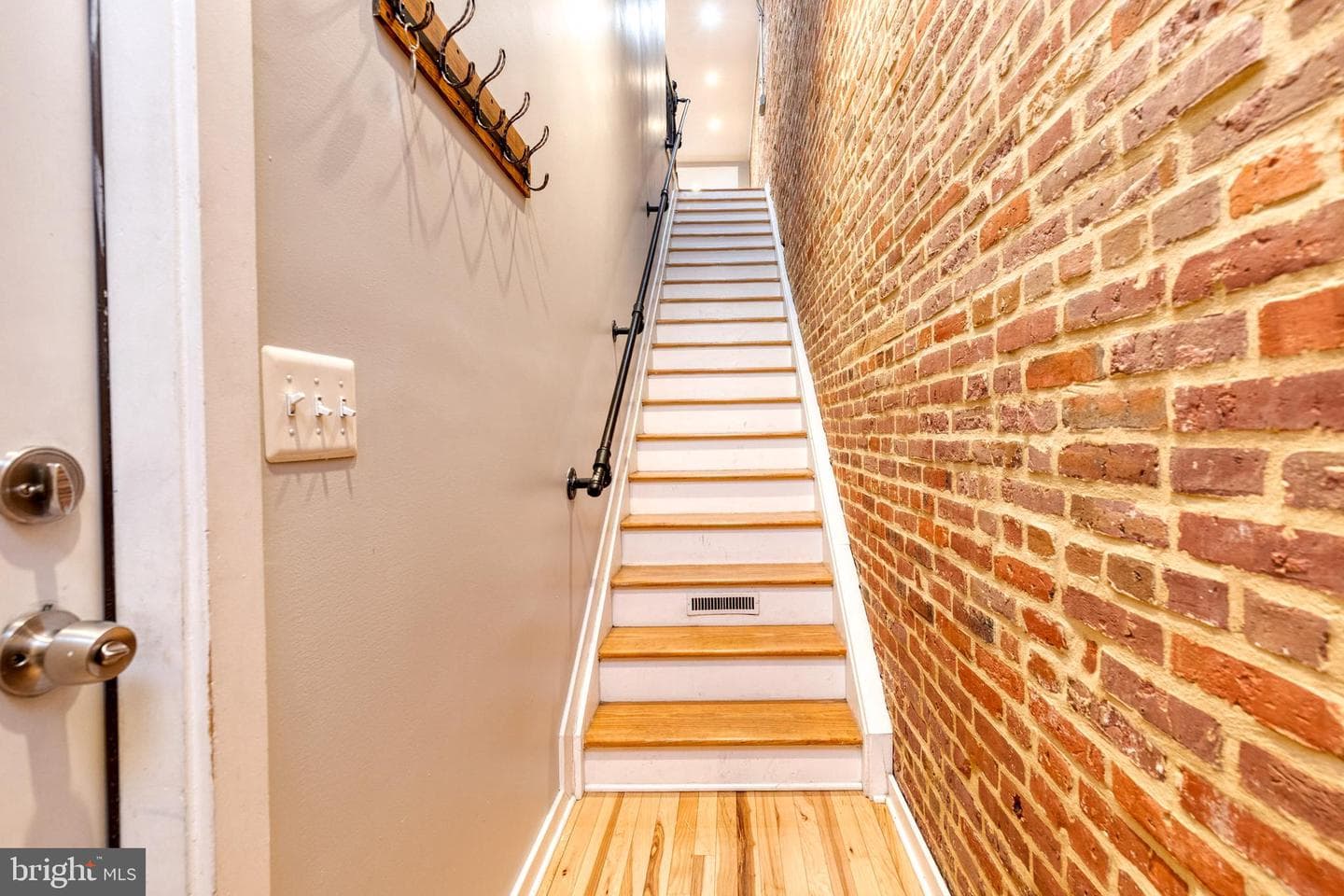 817 N Chester Street photo 3