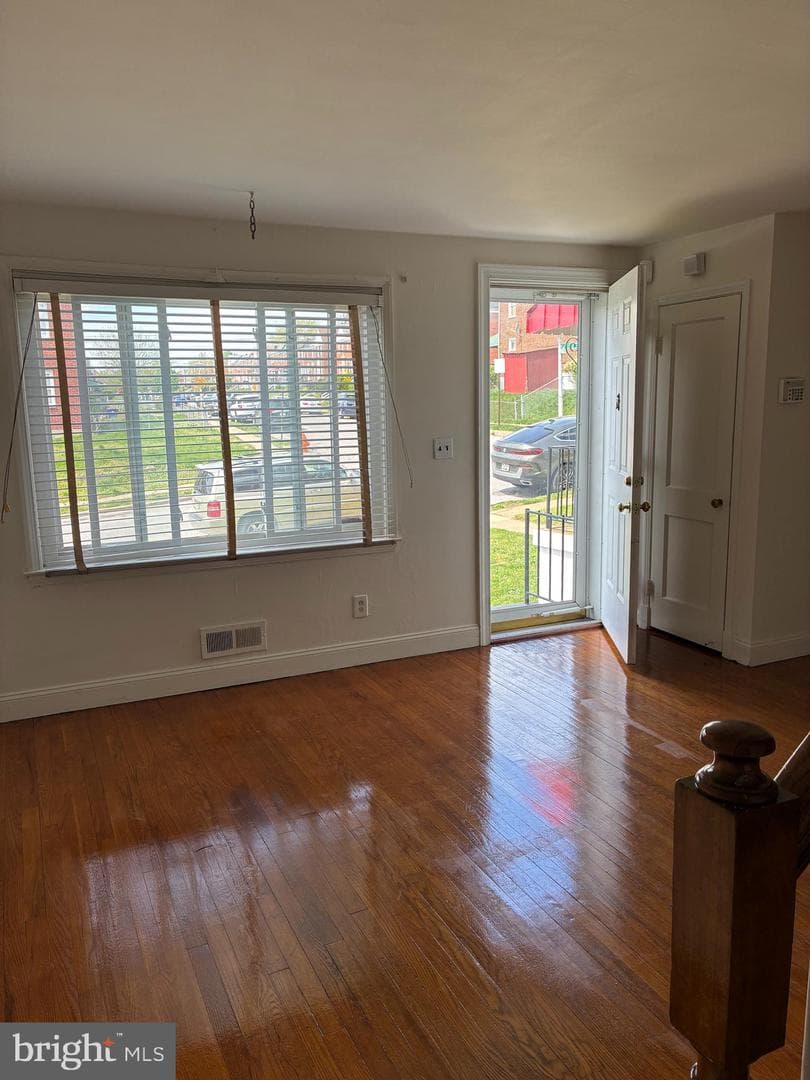 3660 Chesterfield Avenue photo 3