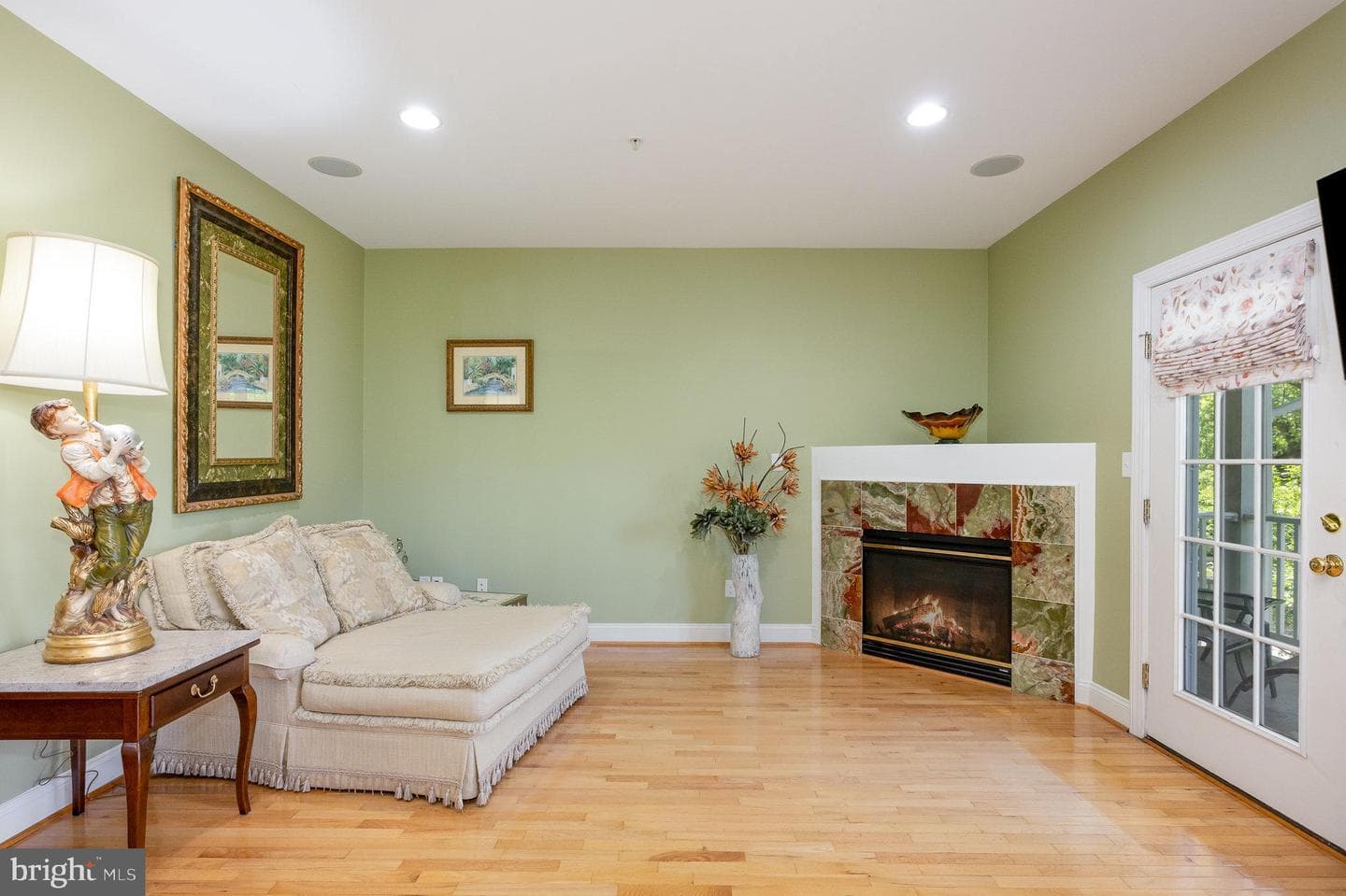 4409 Lawrence Ave Avenue photo 13