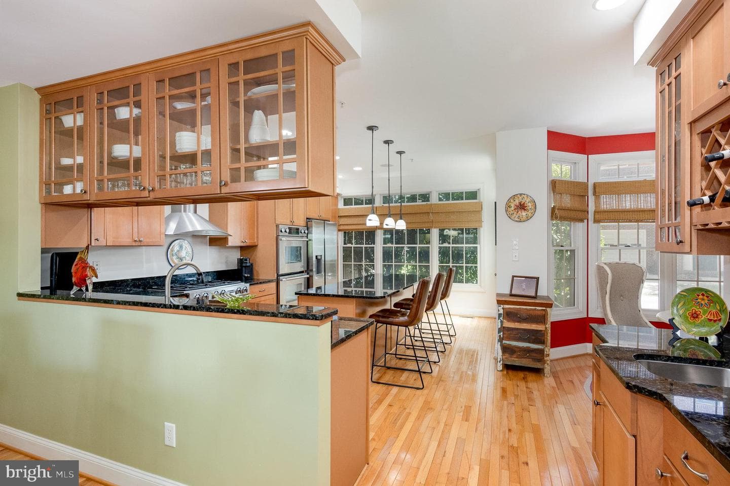 4409 Lawrence Ave Avenue photo 4