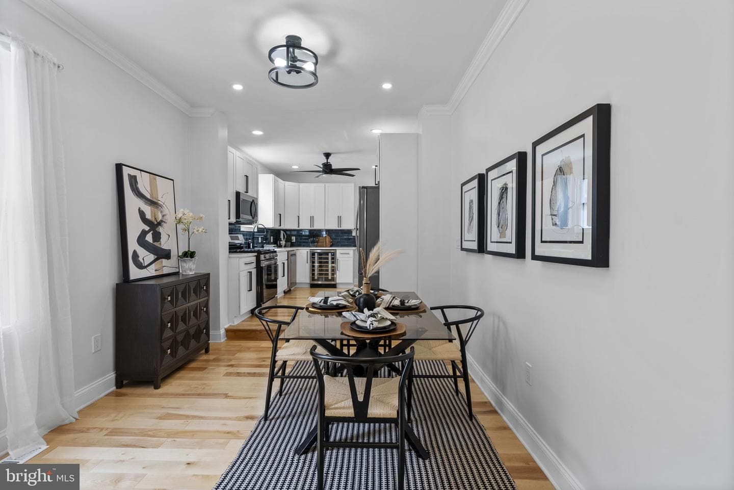 21 W Barney Street photo 11