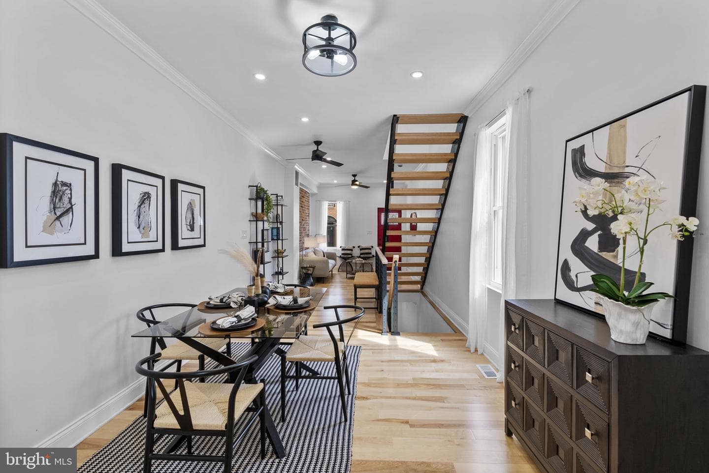 21 W Barney Street photo 13