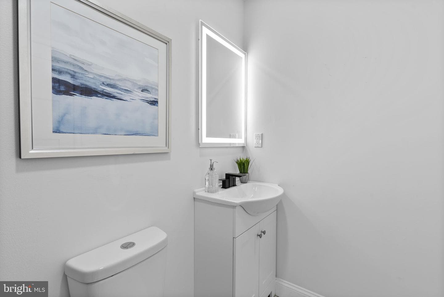 21 W Barney Street photo 24