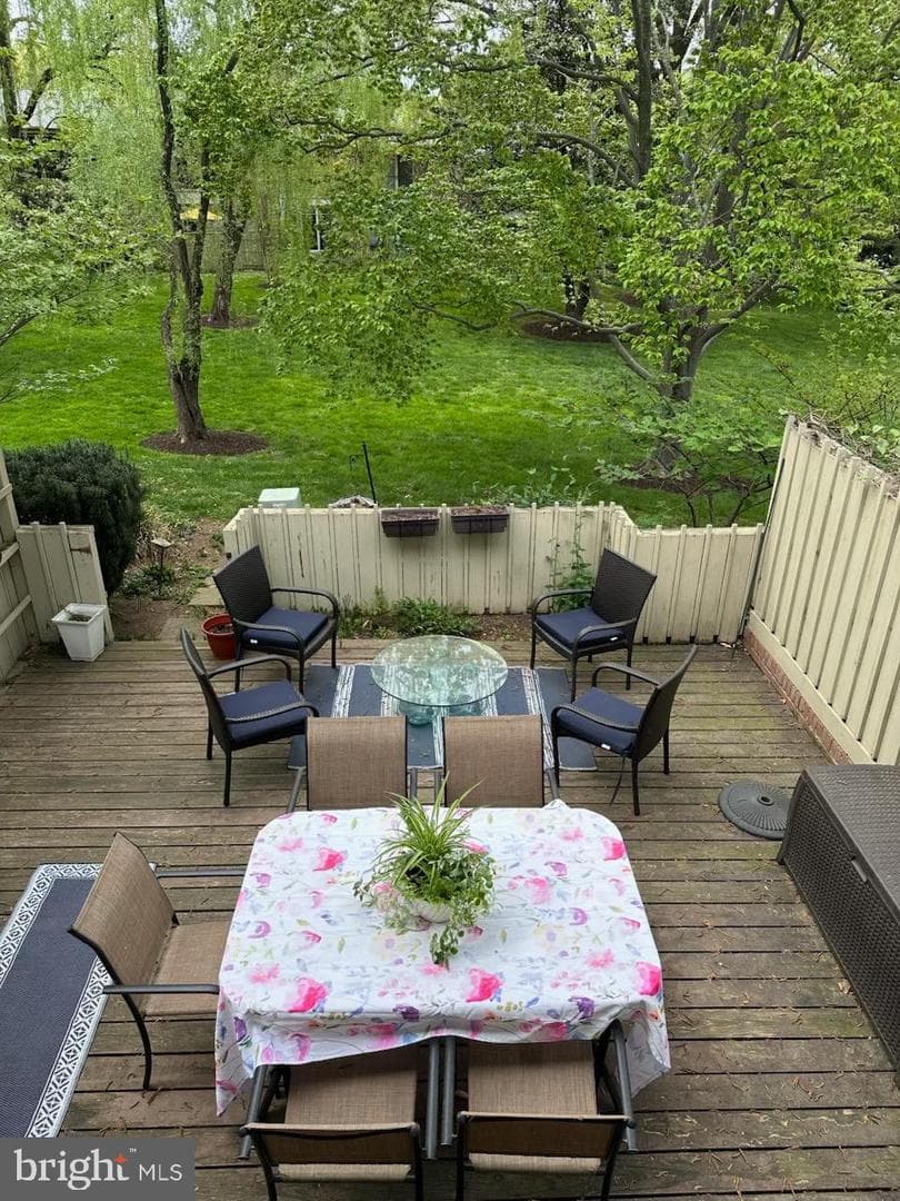 10 Bouton Green Court photo 28