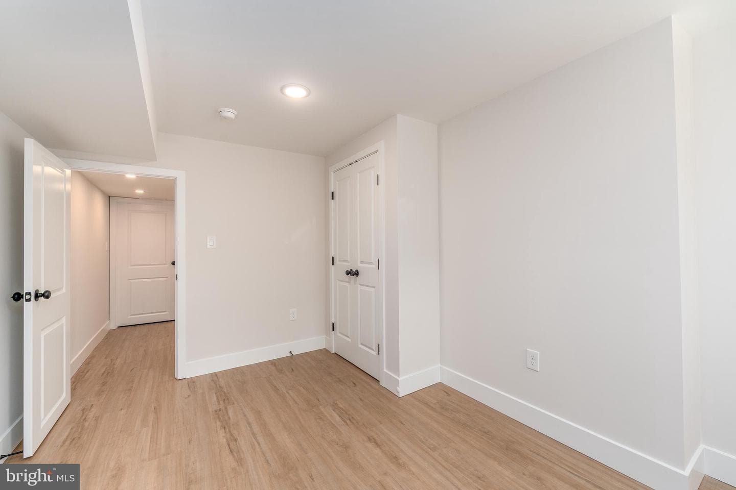 548 E Fort Avenue photo 42