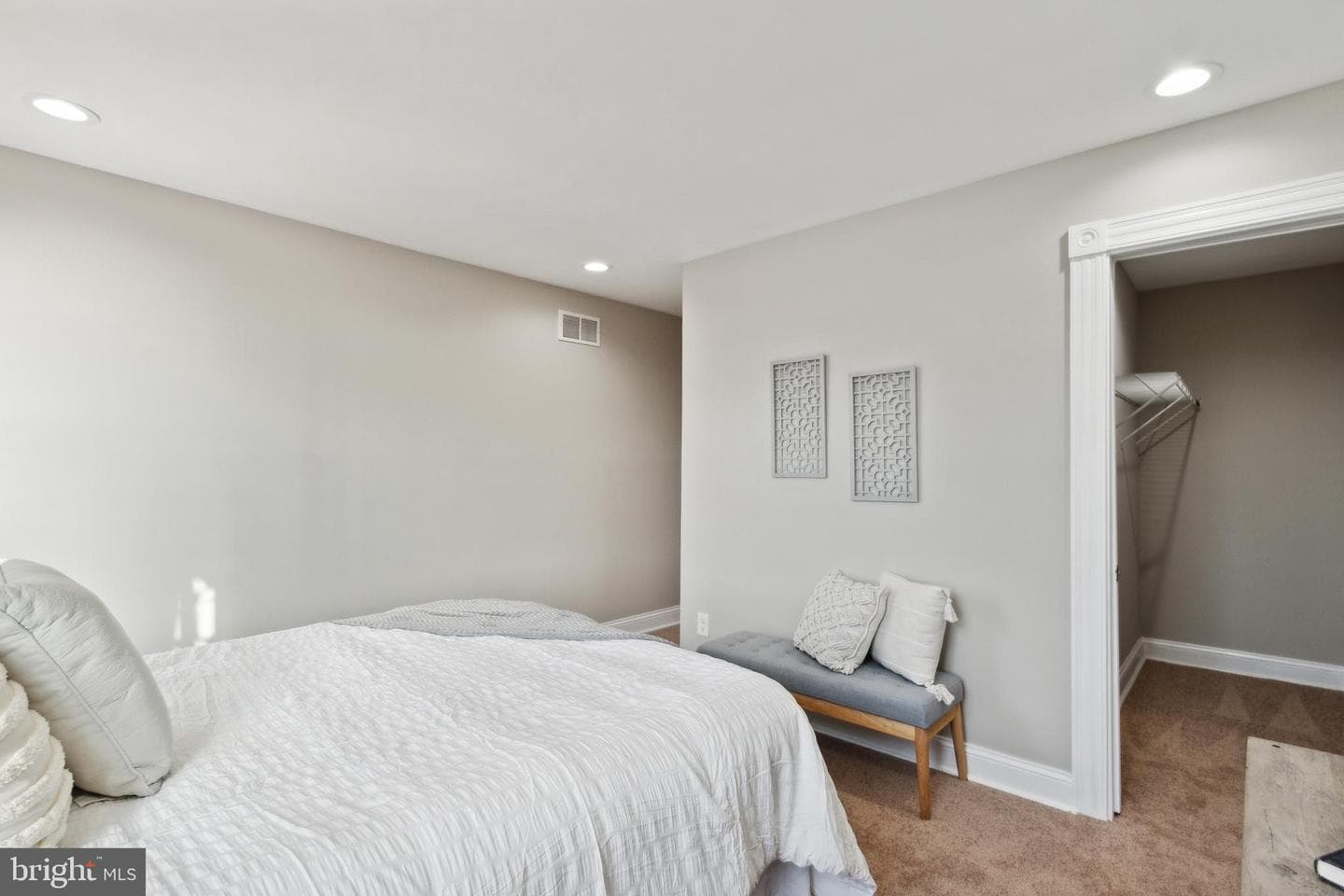 2237 E Biddle Street photo 23