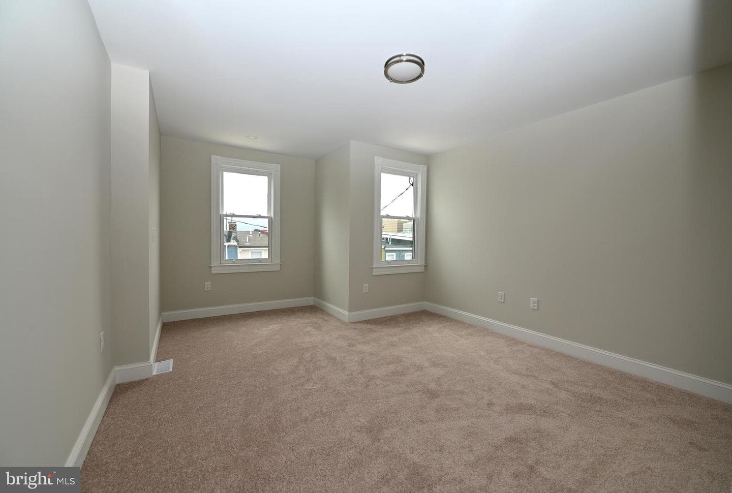 2237 E Biddle Street photo 31