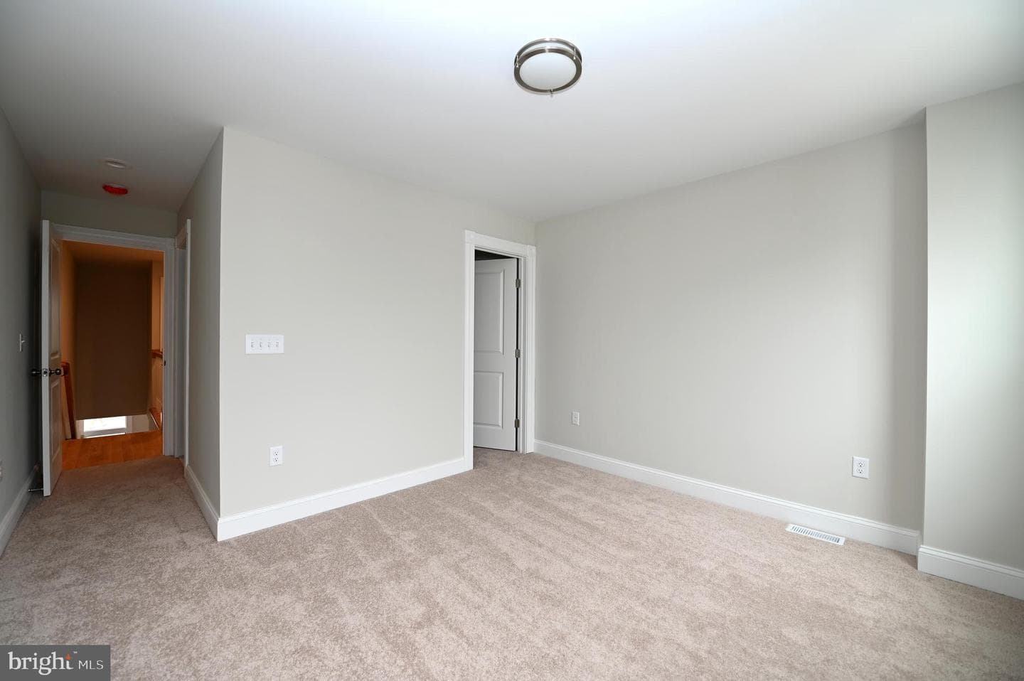 2237 E Biddle Street photo 37