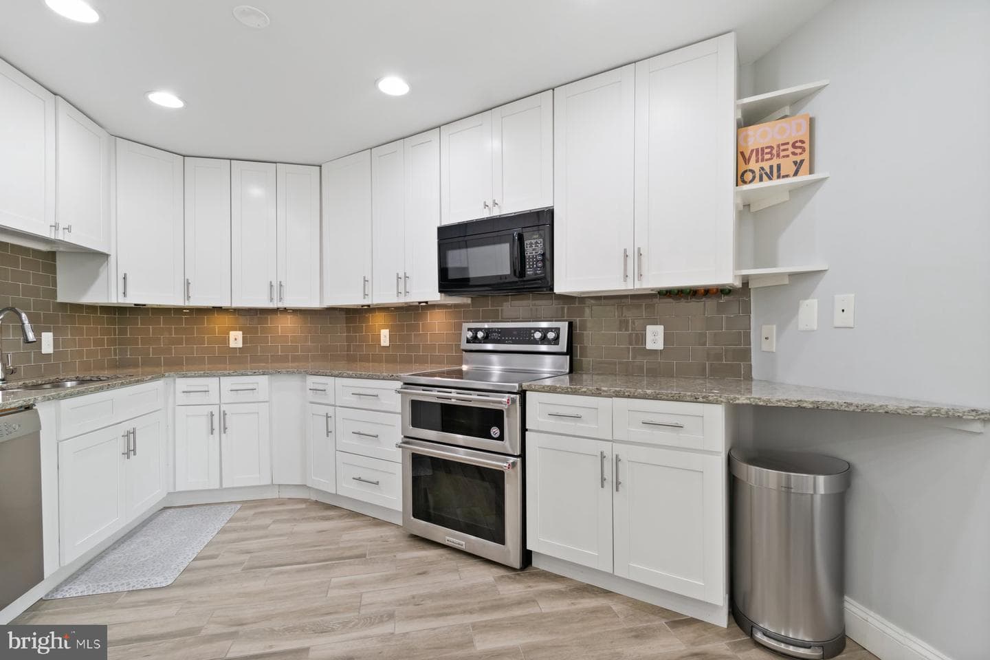 3021 Fallstaff Road #401b photo 12